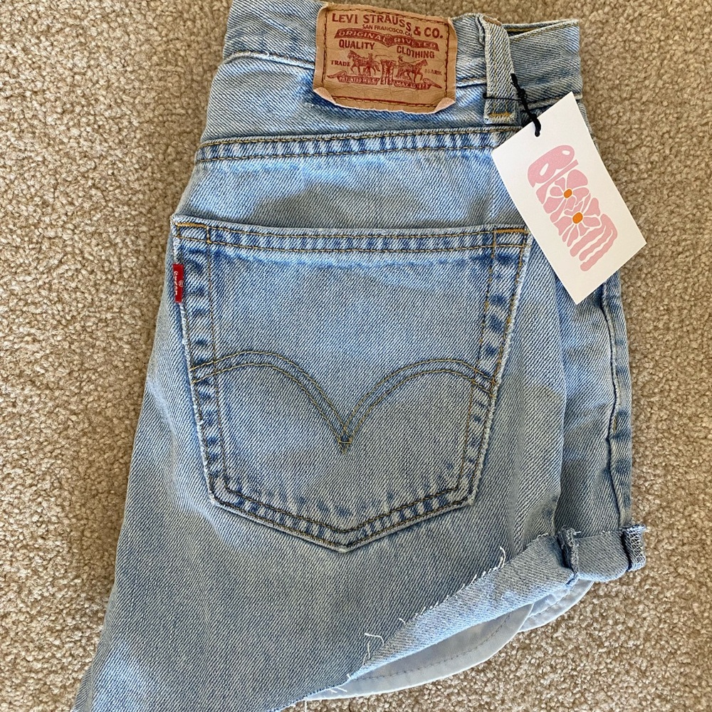 Cutest reworked Levi shorts